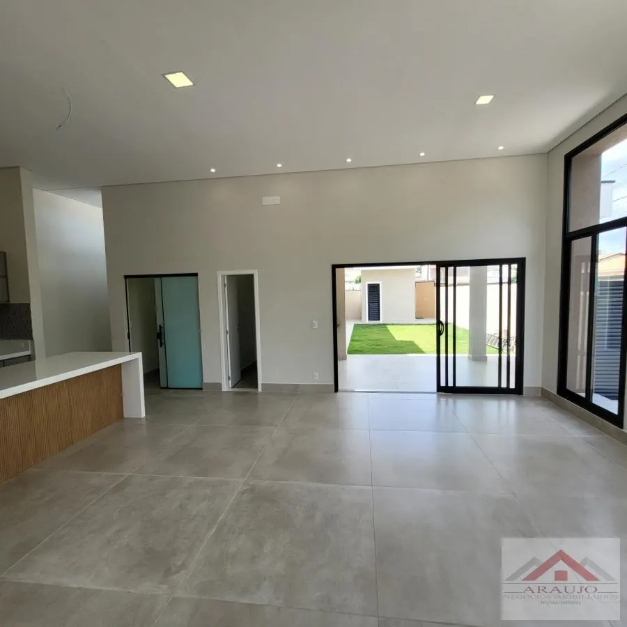 Casa à venda de 305 m² em Paulínia, SP, Brasil