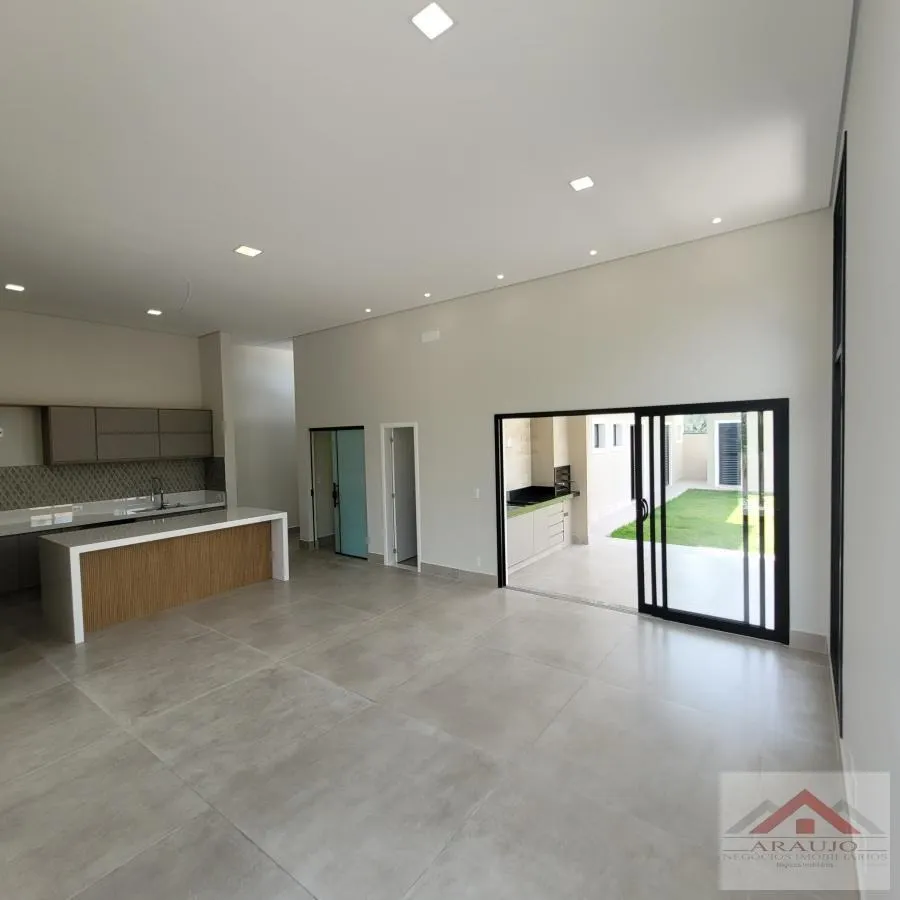 Casa à venda de 305 m² em Paulínia, SP, Brasil