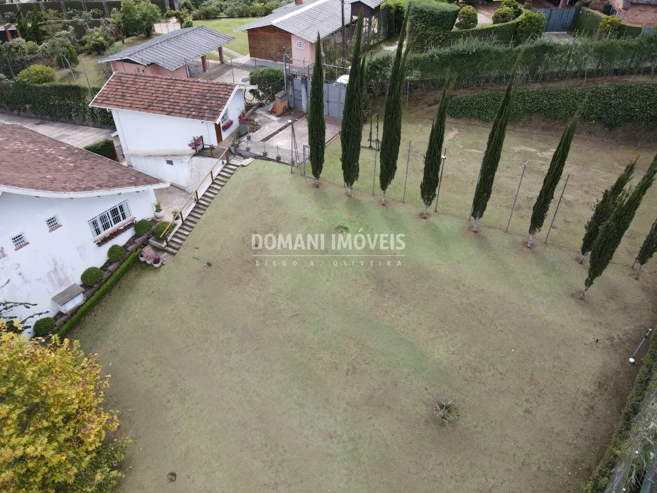 Casa à venda de 2.210 m² em Campos do Jordão, SP, Brasil