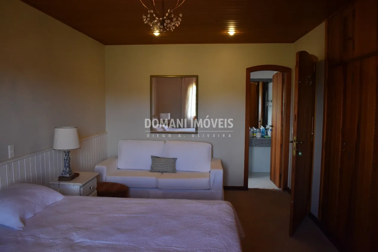 Casa à venda de 2.210 m² em Campos do Jordão, SP, Brasil