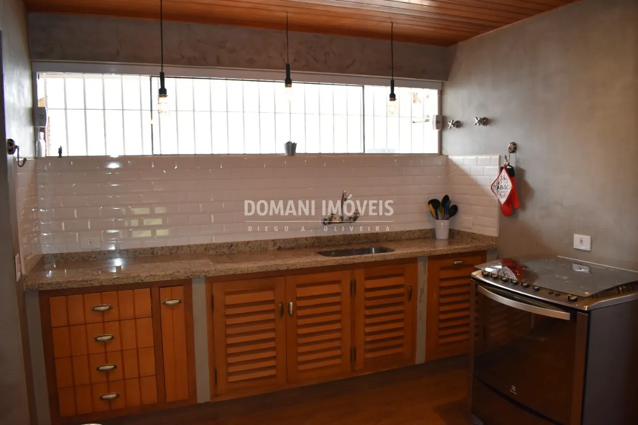 Casa à venda de 2.210 m² em Campos do Jordão, SP, Brasil