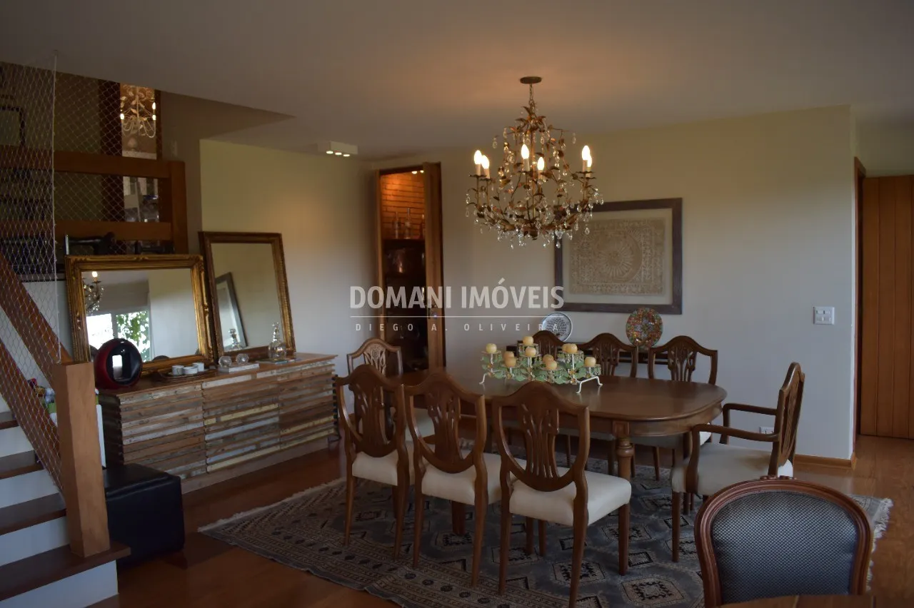 Casa à venda de 2.210 m² em Campos do Jordão, SP, Brasil