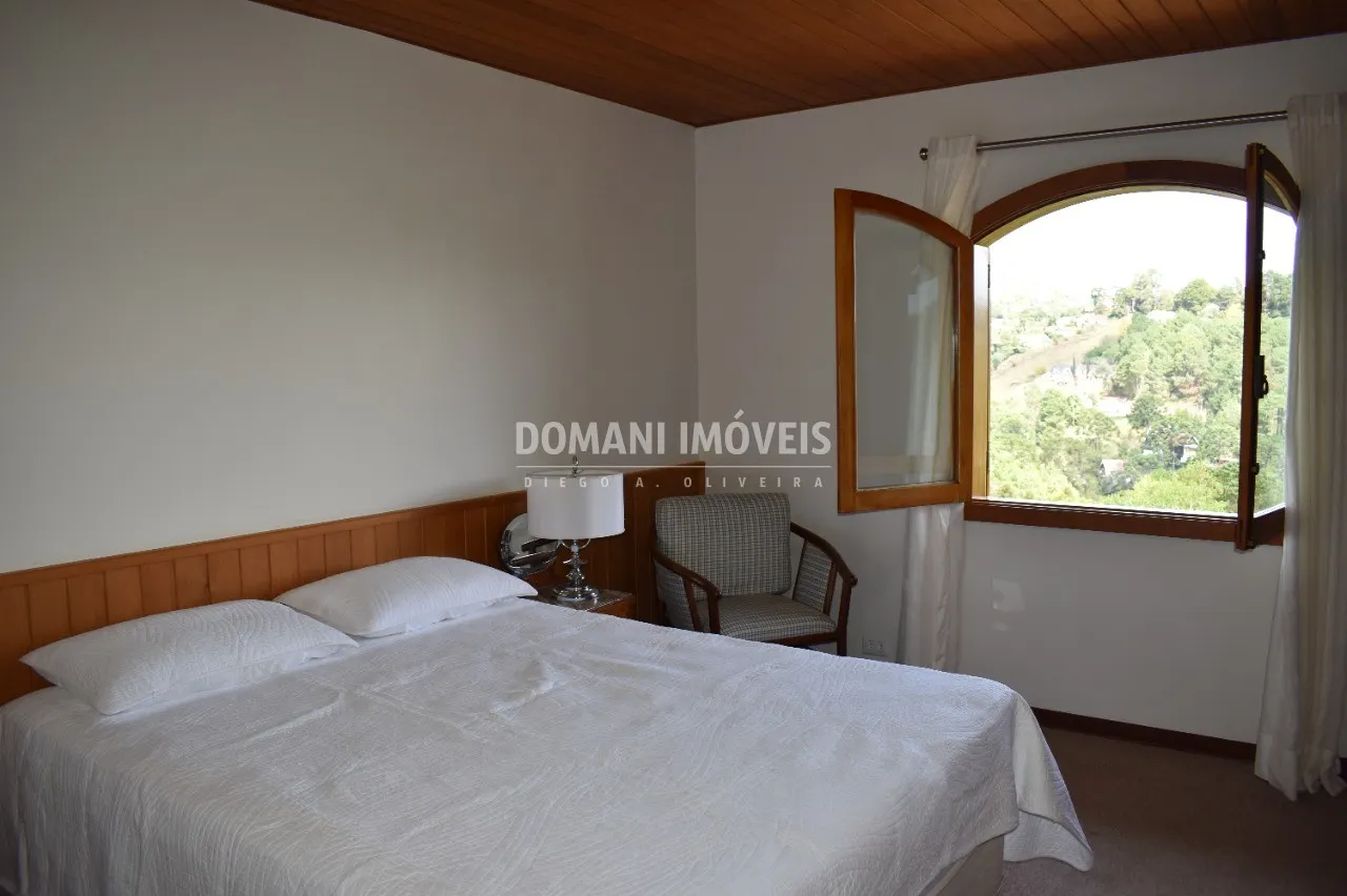Casa à venda de 2.210 m² em Campos do Jordão, SP, Brasil