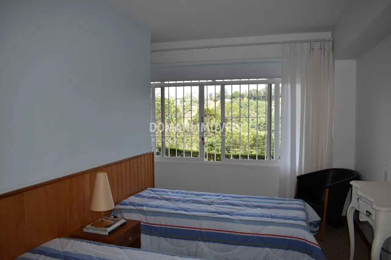 Casa à venda de 2.210 m² em Campos do Jordão, SP, Brasil