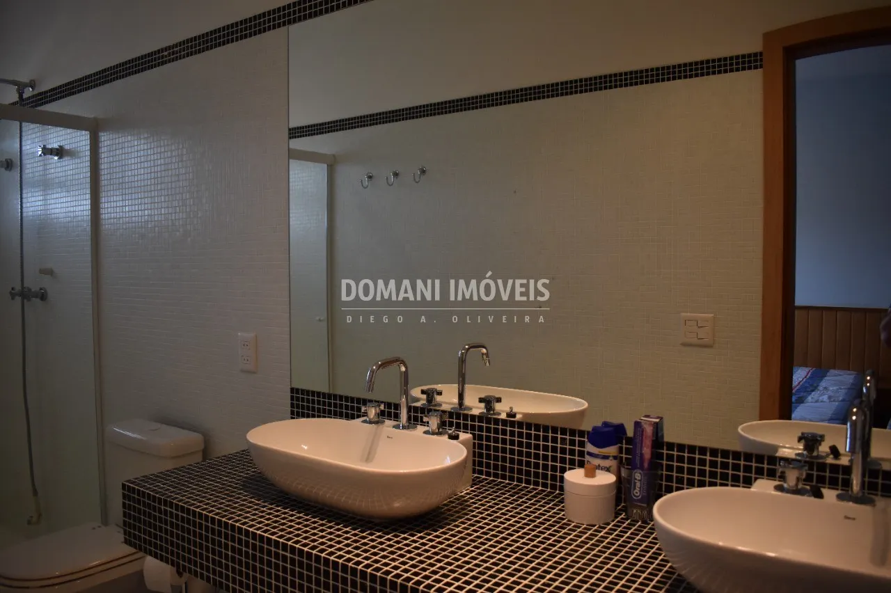 Casa à venda de 2.210 m² em Campos do Jordão, SP, Brasil