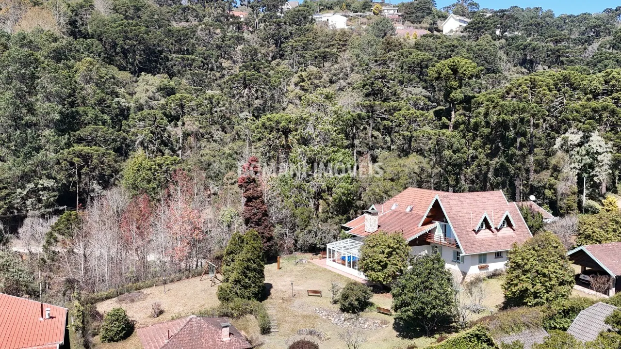 Casa à venda de 5.130 m² em Campos do Jordão, SP, Brasil