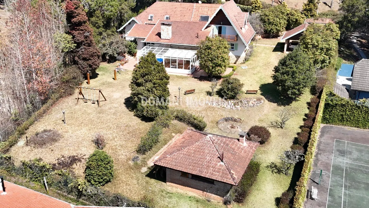 Casa à venda de 5.130 m² em Campos do Jordão, SP, Brasil