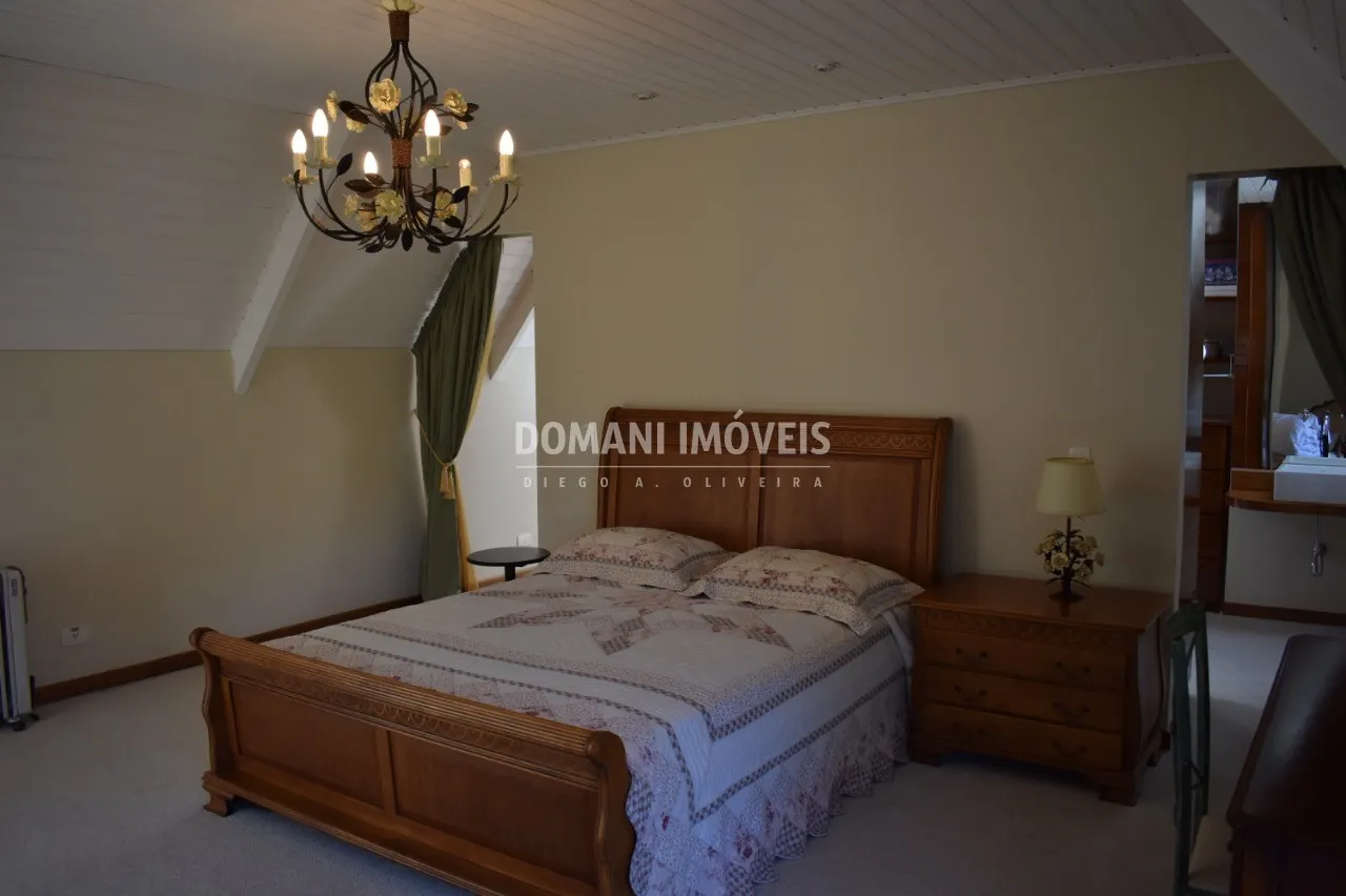 Casa à venda de 5.130 m² em Campos do Jordão, SP, Brasil