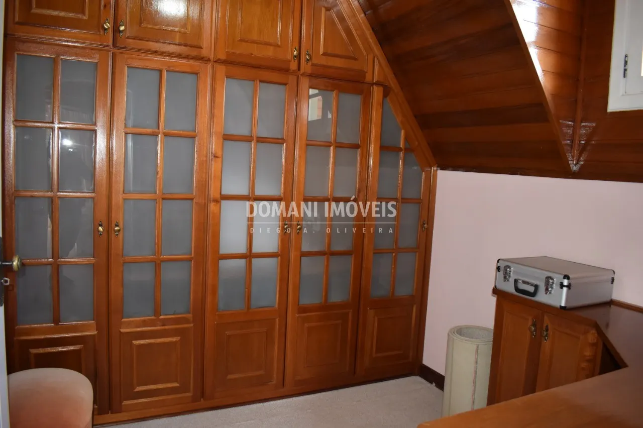 Casa à venda de 5.130 m² em Campos do Jordão, SP, Brasil