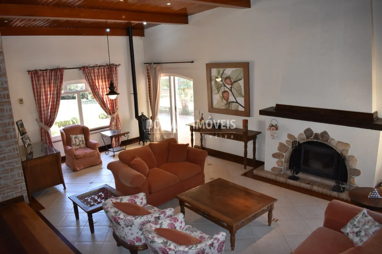 Casa à venda de 5.130 m² em Campos do Jordão, SP, Brasil
