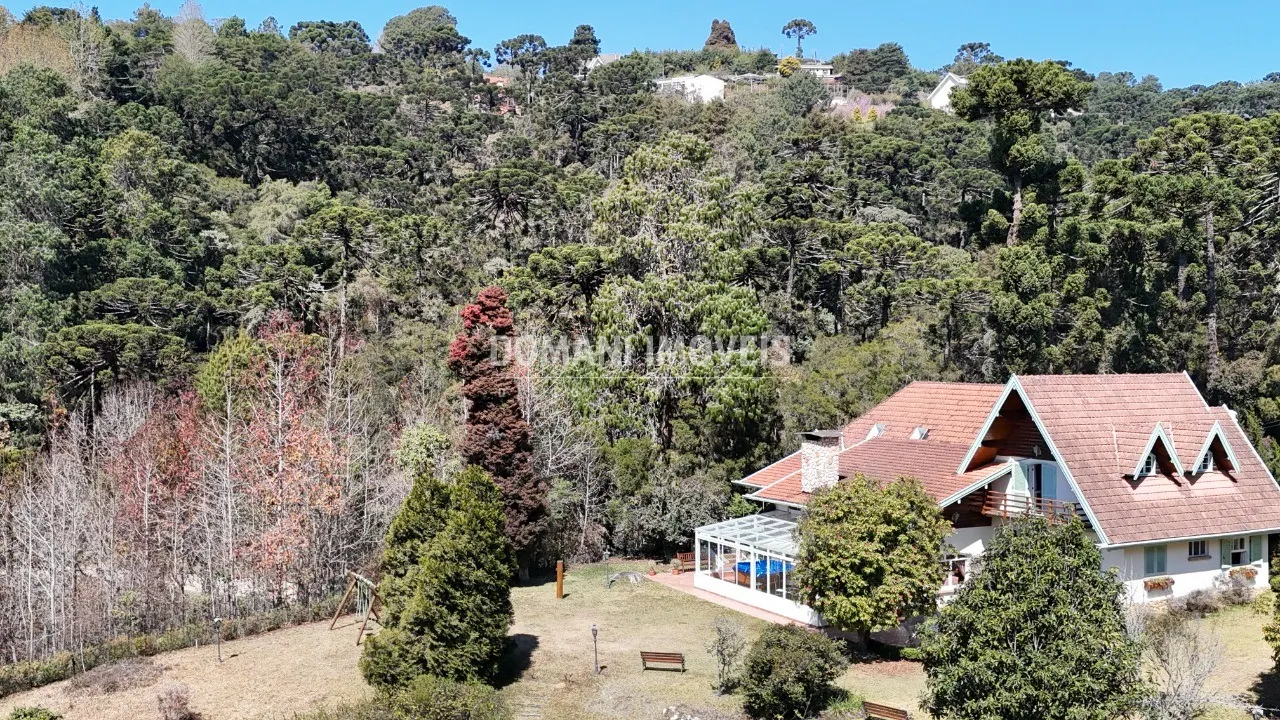 Casa à venda de 5.130 m² em Campos do Jordão, SP, Brasil