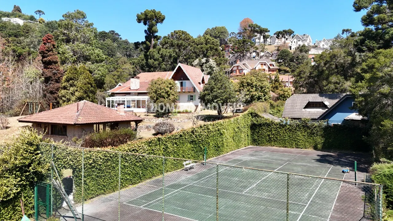 Casa à venda de 5.130 m² em Campos do Jordão, SP, Brasil