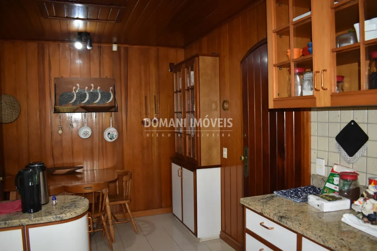Casa à venda de 5.130 m² em Campos do Jordão, SP, Brasil