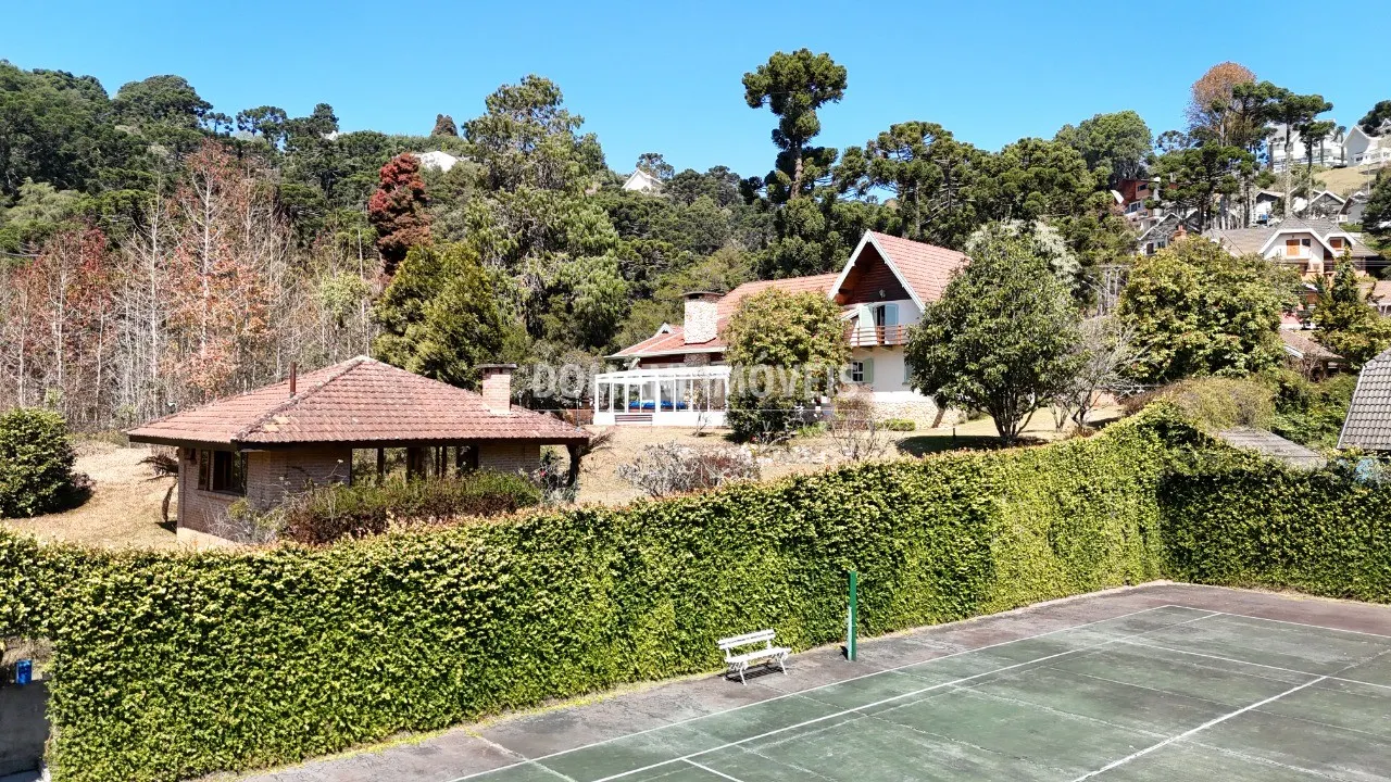 Casa à venda de 5.130 m² em Campos do Jordão, SP, Brasil