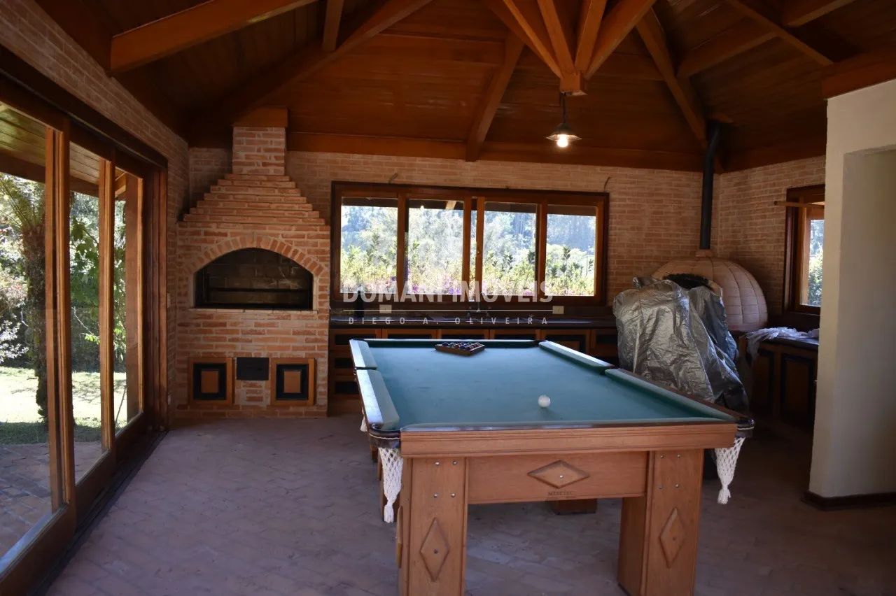 Casa à venda de 5.130 m² em Campos do Jordão, SP, Brasil