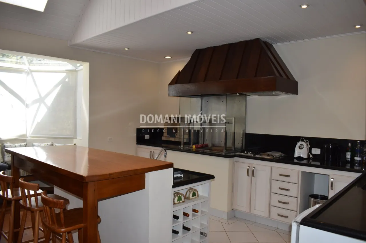 Casa à venda de 5.130 m² em Campos do Jordão, SP, Brasil