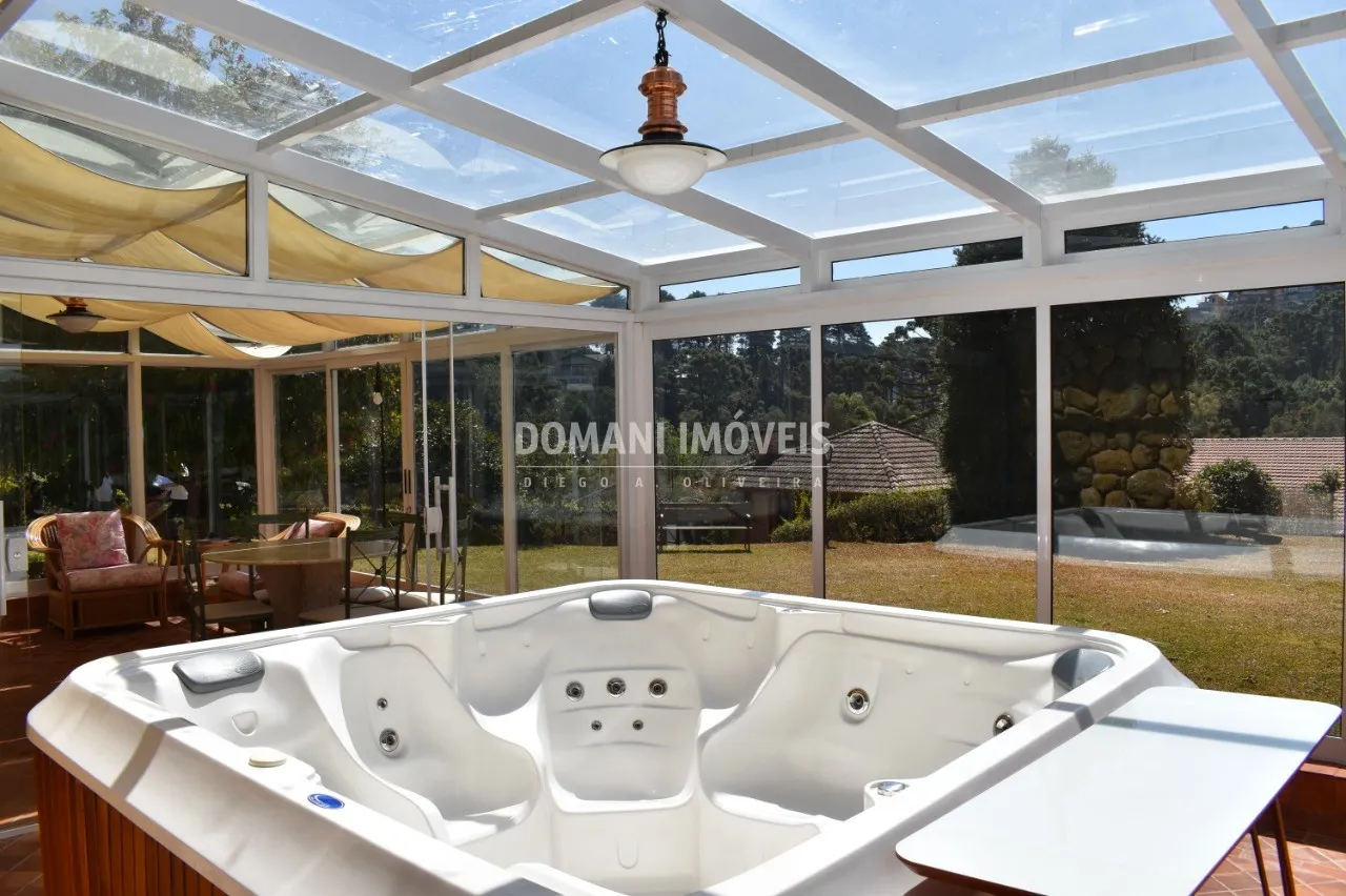 Casa à venda de 5.130 m² em Campos do Jordão, SP, Brasil
