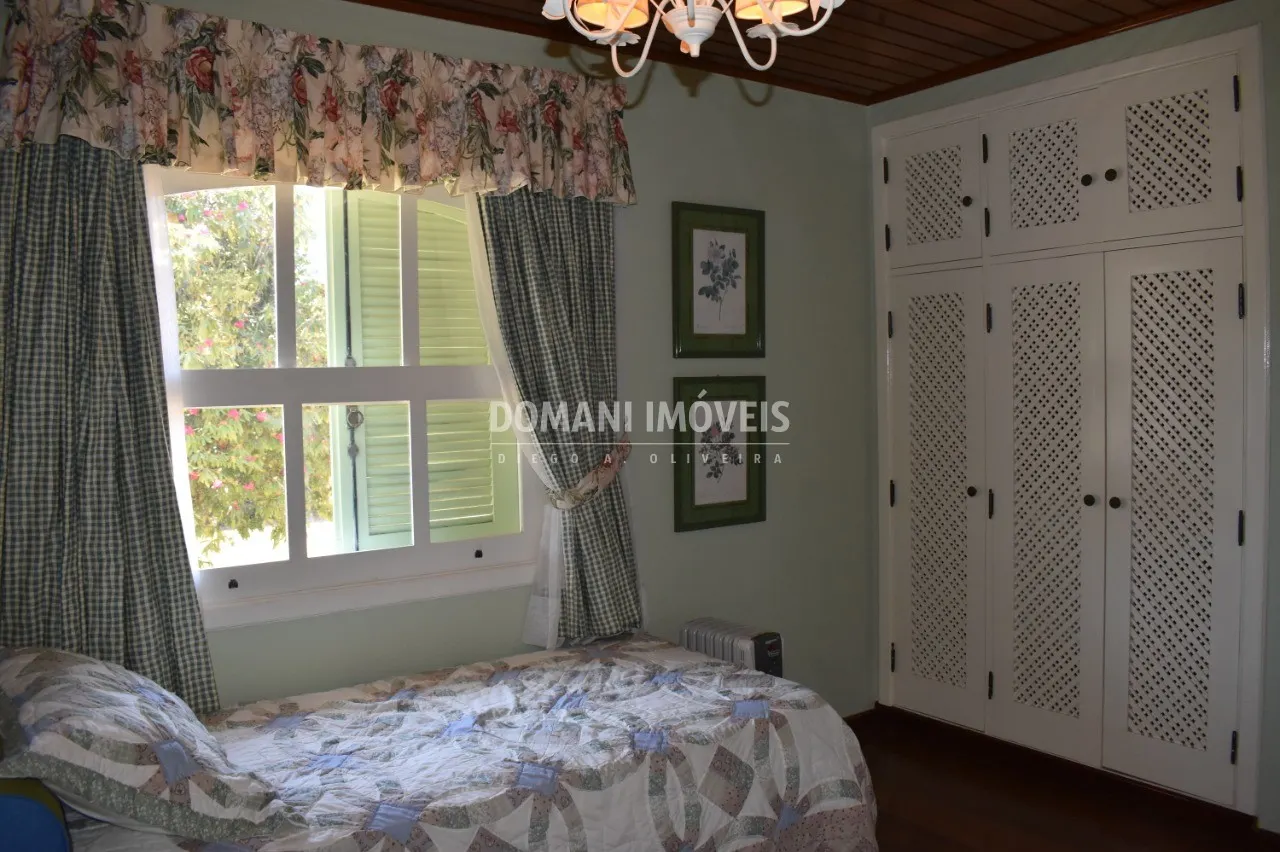 Casa à venda de 5.130 m² em Campos do Jordão, SP, Brasil