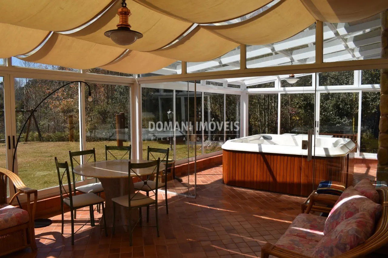 Casa à venda de 5.130 m² em Campos do Jordão, SP, Brasil
