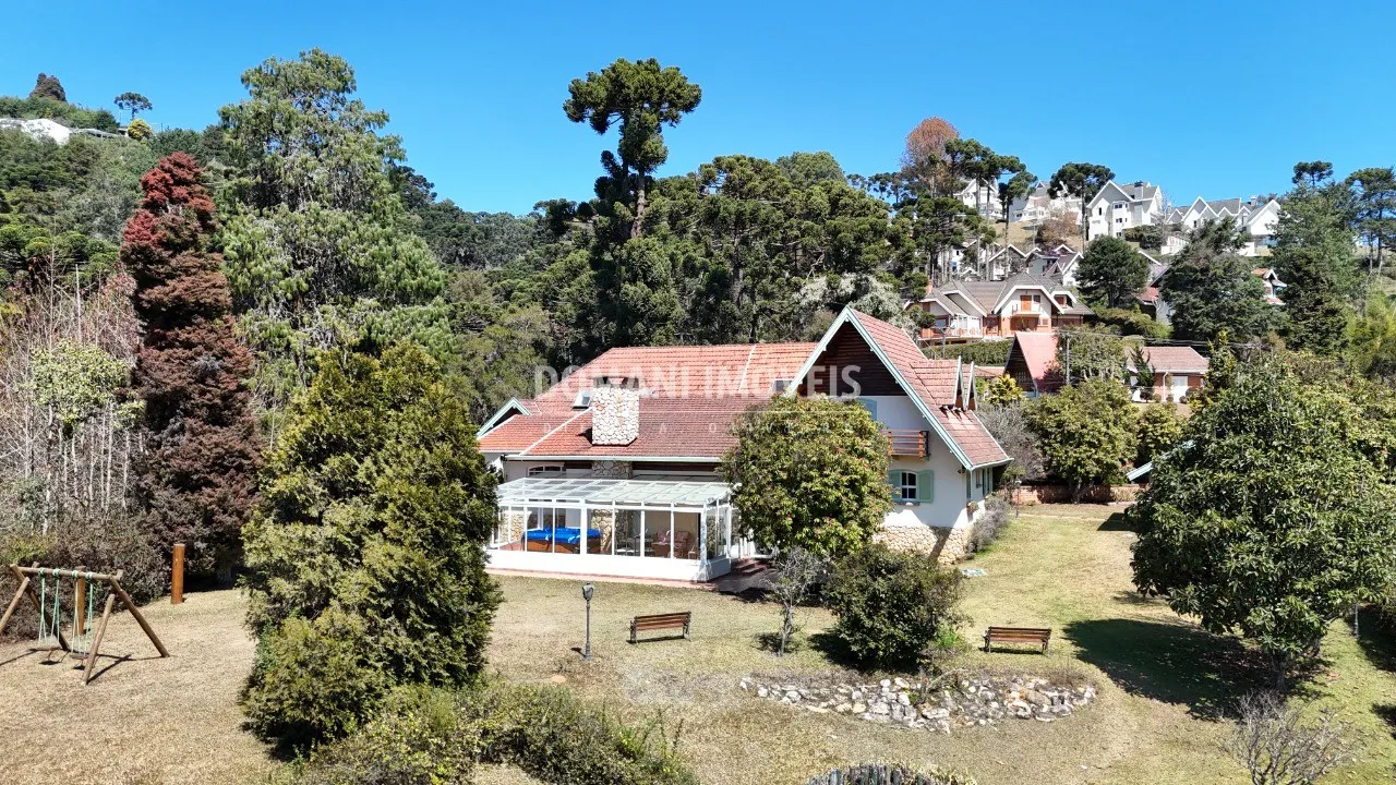 Casa à venda de 5.130 m² em Campos do Jordão, SP, Brasil