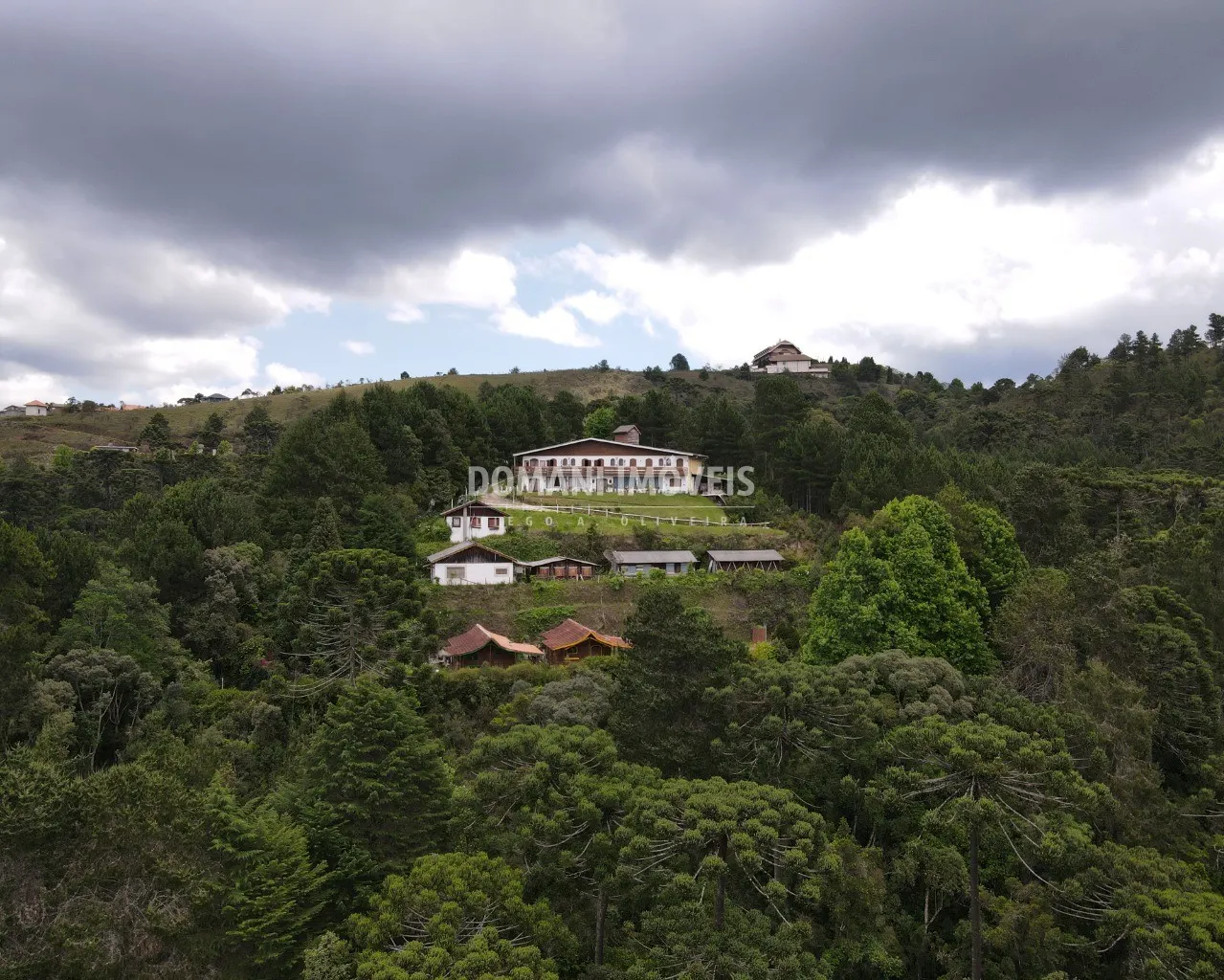 Pousada à venda de 2 ha em Campos do Jordão, SP, Brasil