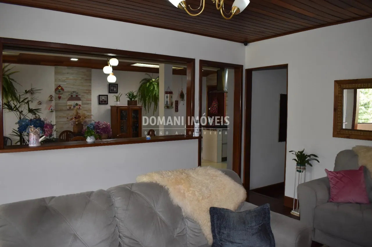 Casa à venda de 252 m² em Campos do Jordão, SP, Brasil
