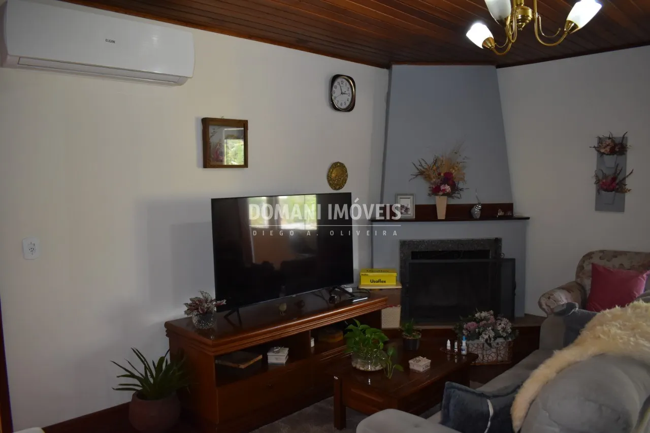Casa à venda de 252 m² em Campos do Jordão, SP, Brasil