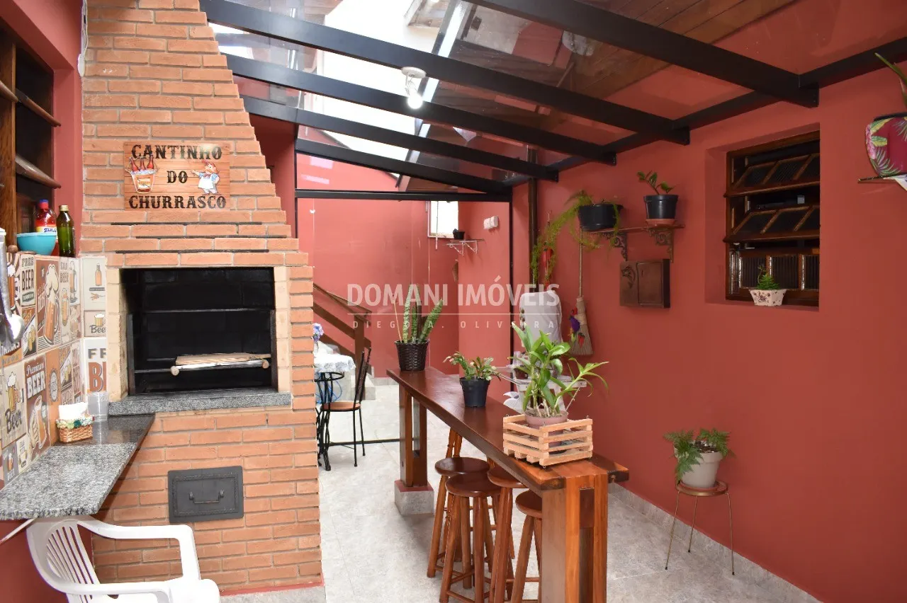 Casa à venda de 252 m² em Campos do Jordão, SP, Brasil