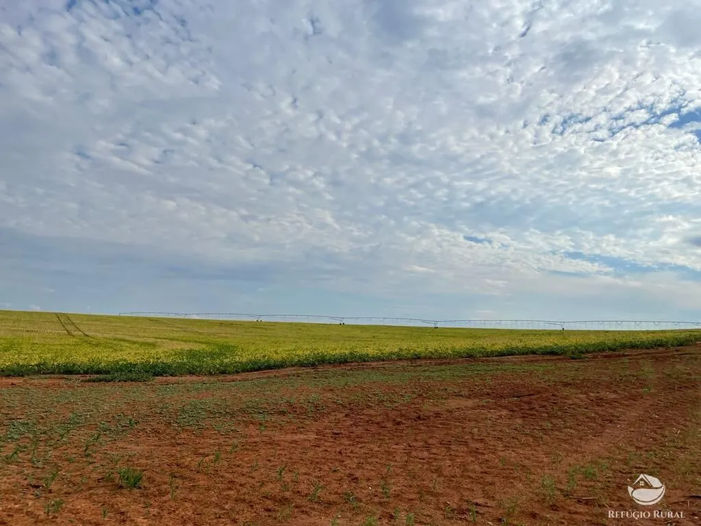 Fazenda à venda de 1.852 ha em Unaí, MG, Brasil
