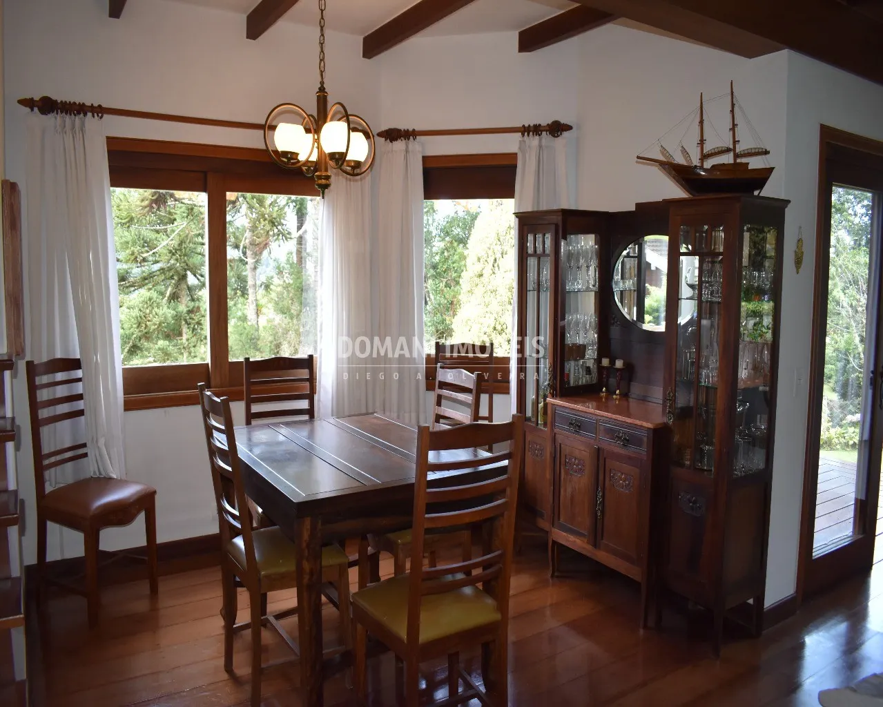 House for sale of 3,200 m² in Campos do Jordão, SP, Brazil