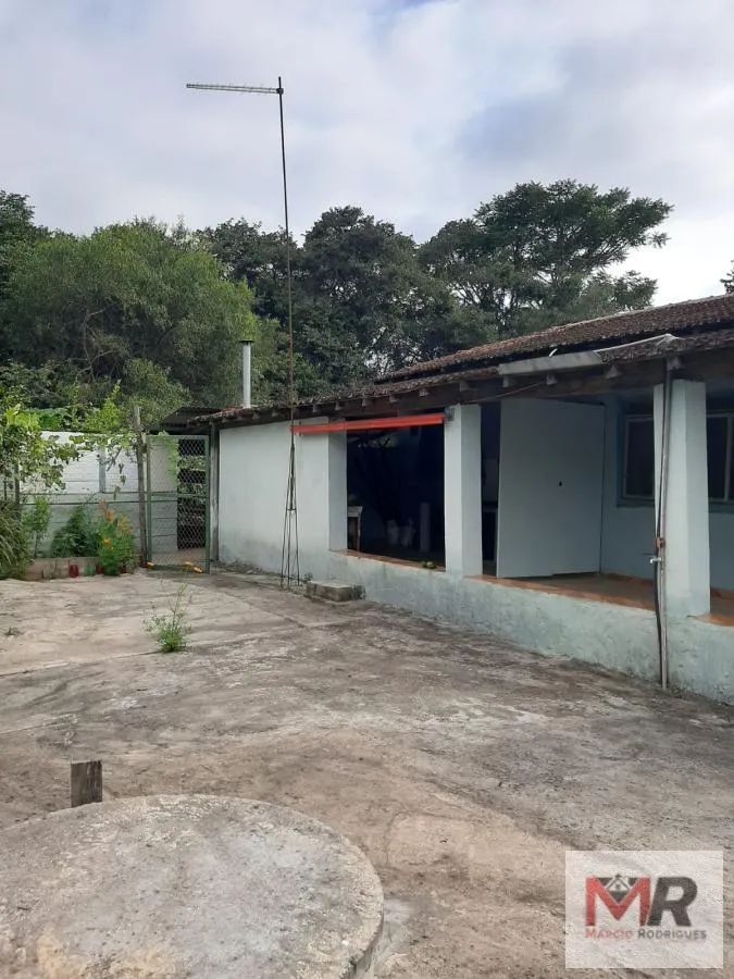 Chácara à venda de 930 m² em Pouso Alegre, MG, Brasil