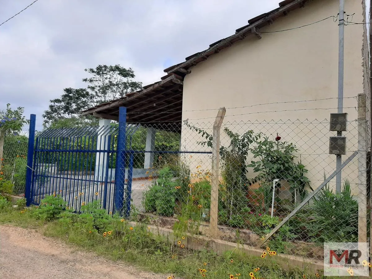 Chácara à venda de 930 m² em Pouso Alegre, MG, Brasil