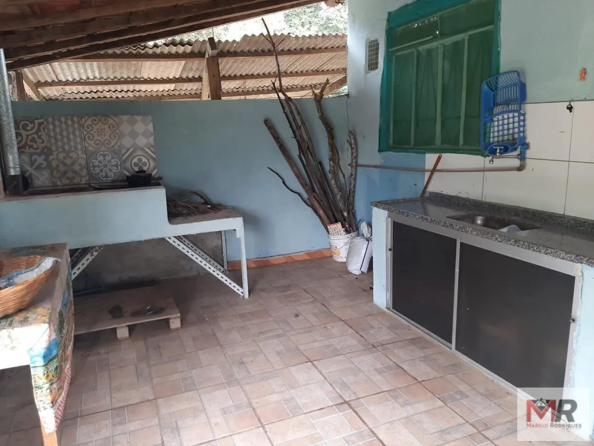 Chácara à venda de 930 m² em Pouso Alegre, MG, Brasil
