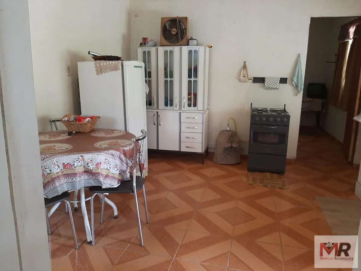 Chácara à venda de 930 m² em Pouso Alegre, MG, Brasil