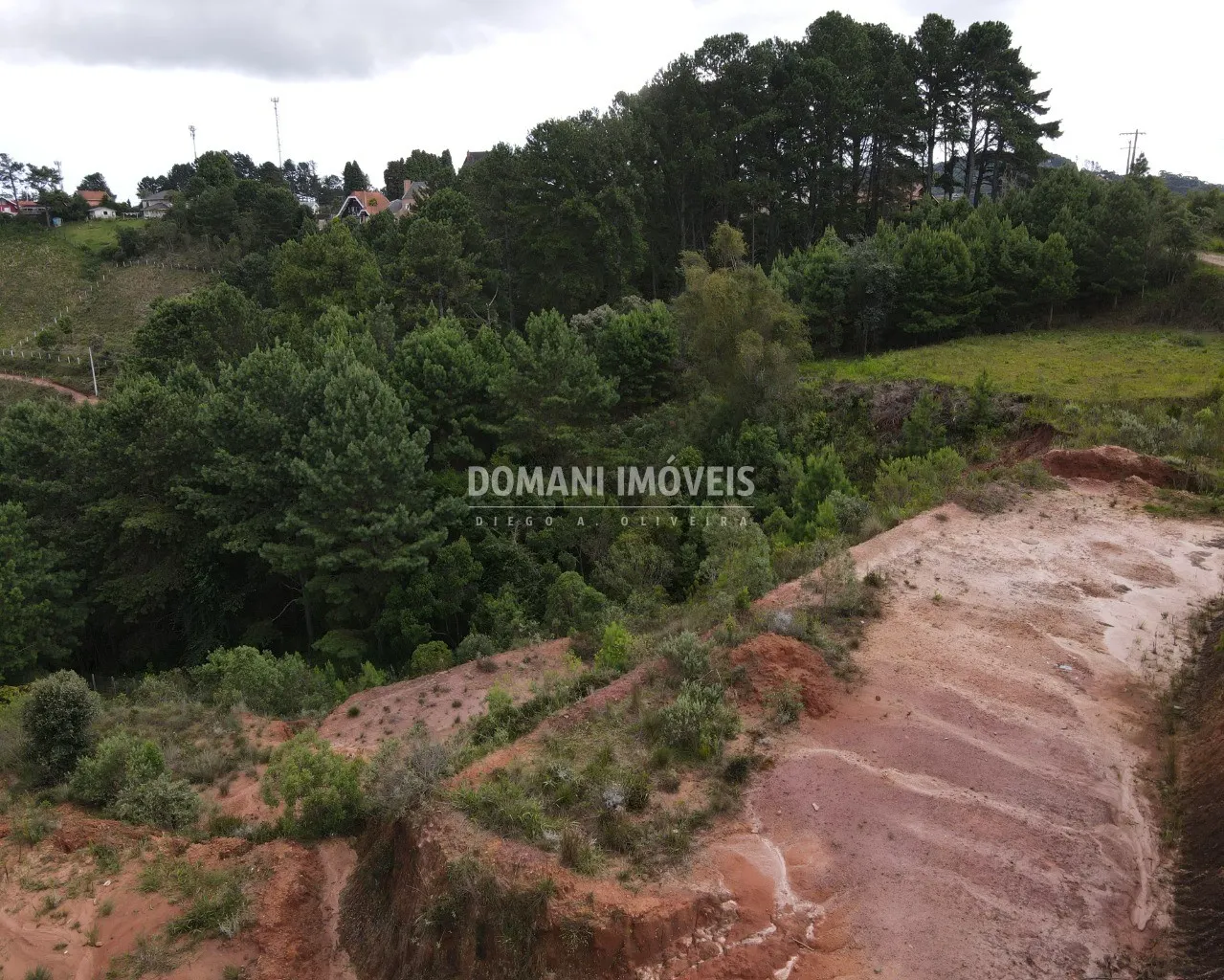 Terreno à venda de 3.690 m² em Campos do Jordão, SP, Brasil