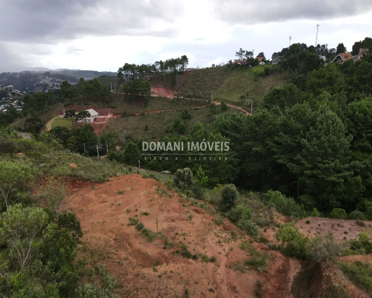 Terreno à venda de 3.690 m² em Campos do Jordão, SP, Brasil