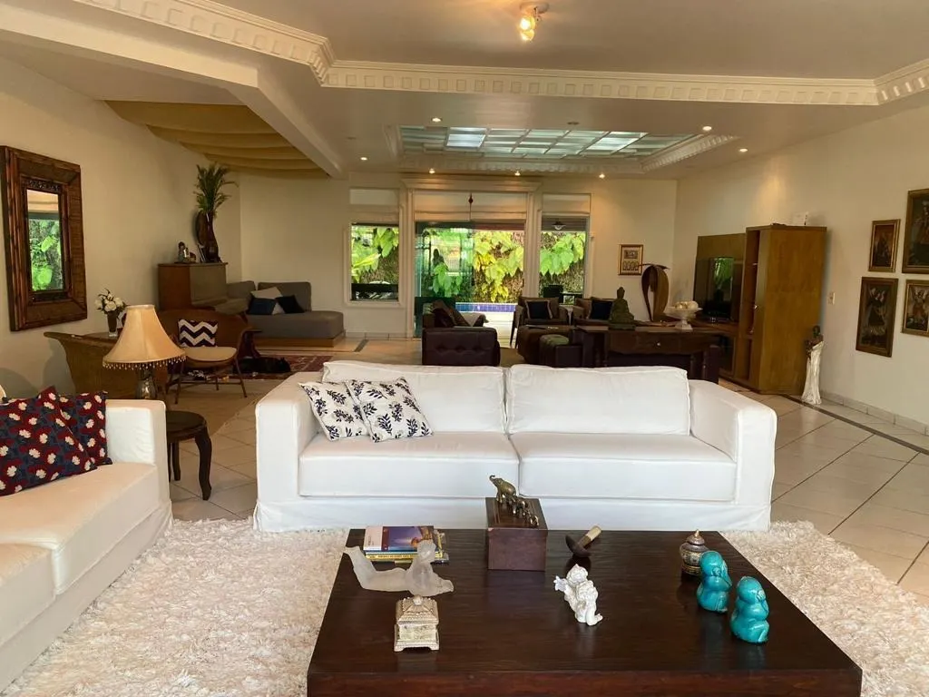Casa à venda de 600 m² em Uberaba, MG, Brasil