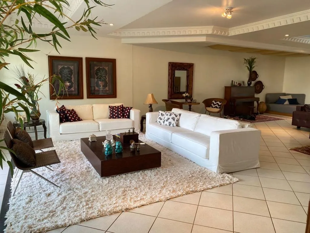 Casa à venda de 600 m² em Uberaba, MG, Brasil