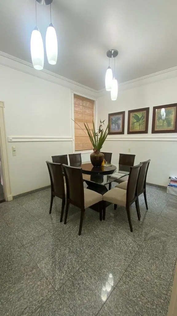 Casa à venda de 600 m² em Uberaba, MG, Brasil