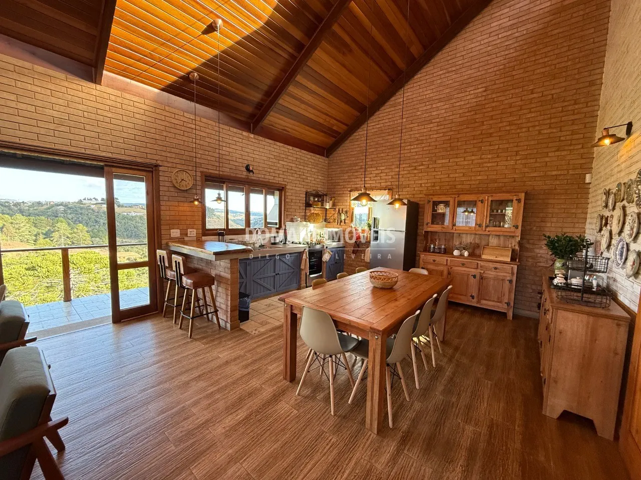 Casa à venda de 1.250 m² em Campos do Jordão, SP, Brasil