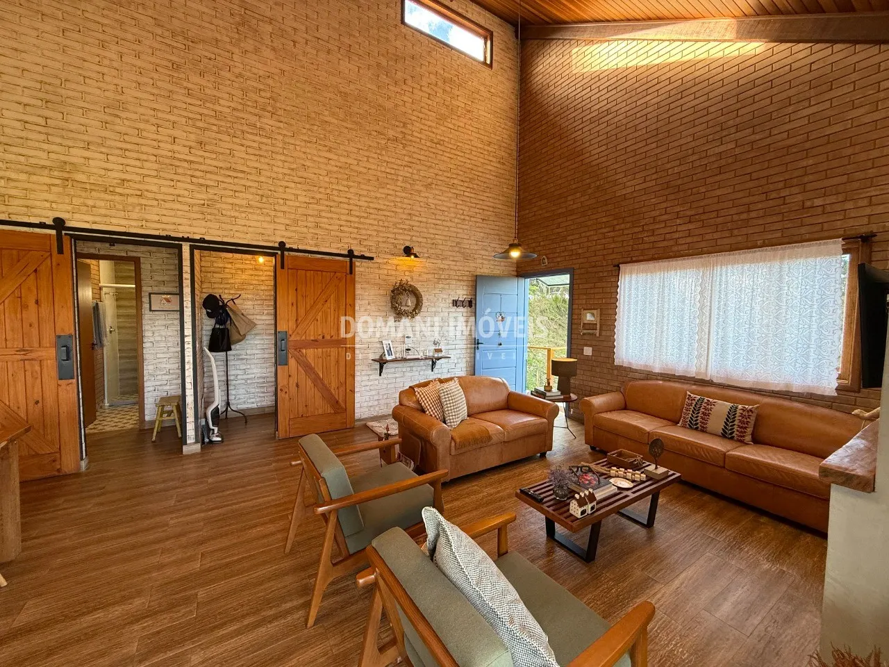 Casa à venda de 1.250 m² em Campos do Jordão, SP, Brasil