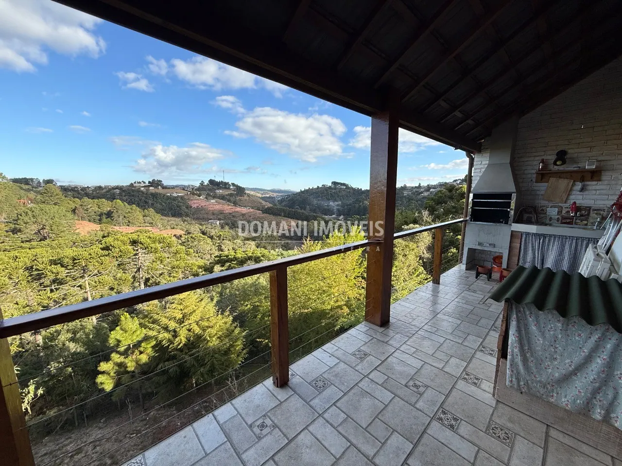 Casa à venda de 1.250 m² em Campos do Jordão, SP, Brasil