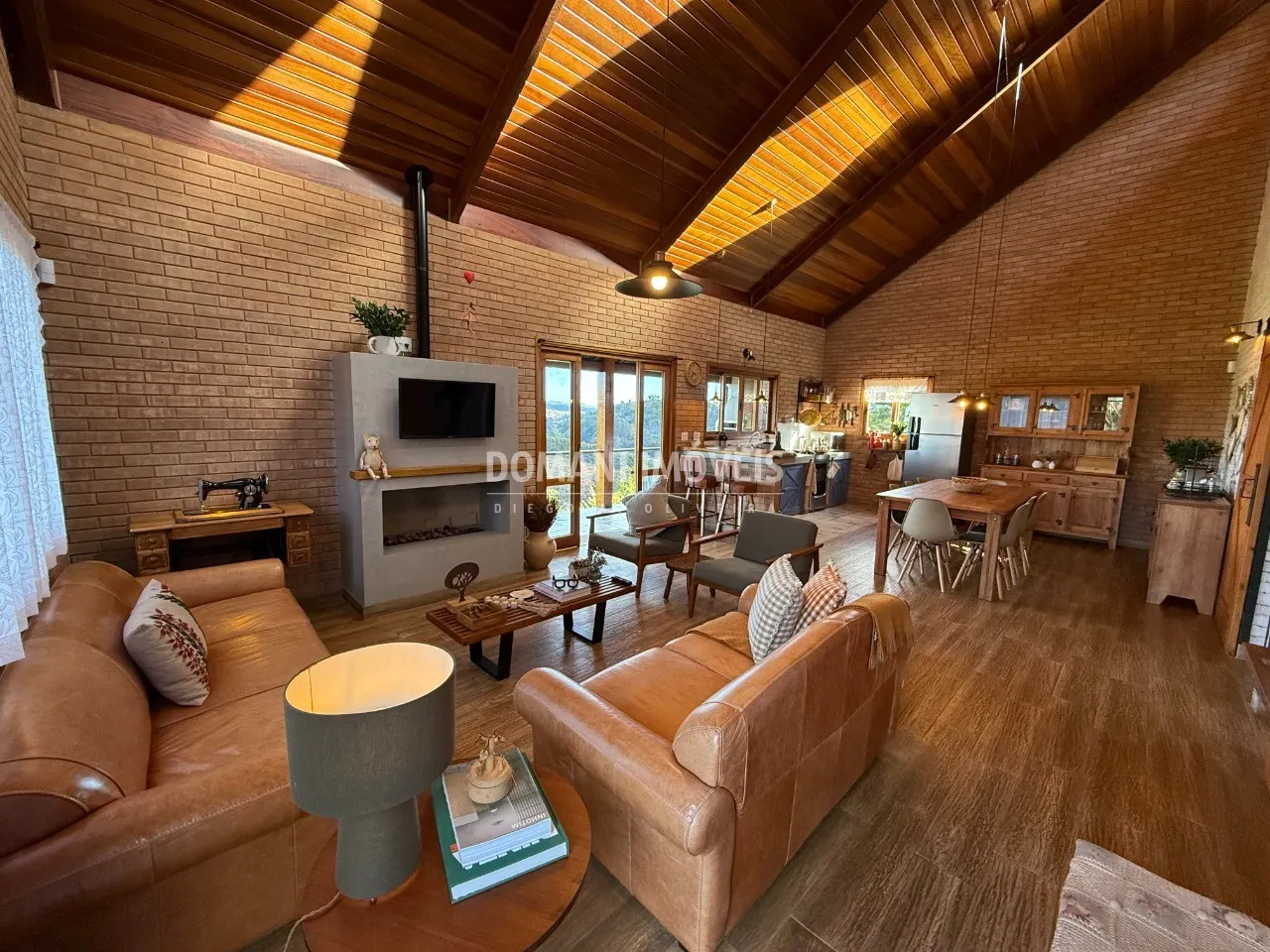 Casa à venda de 1.250 m² em Campos do Jordão, SP, Brasil