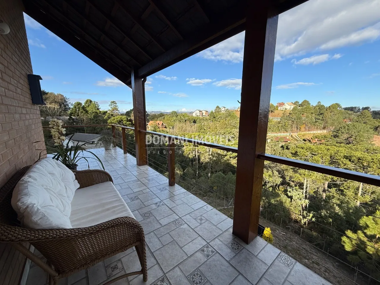 Casa à venda de 1.250 m² em Campos do Jordão, SP, Brasil