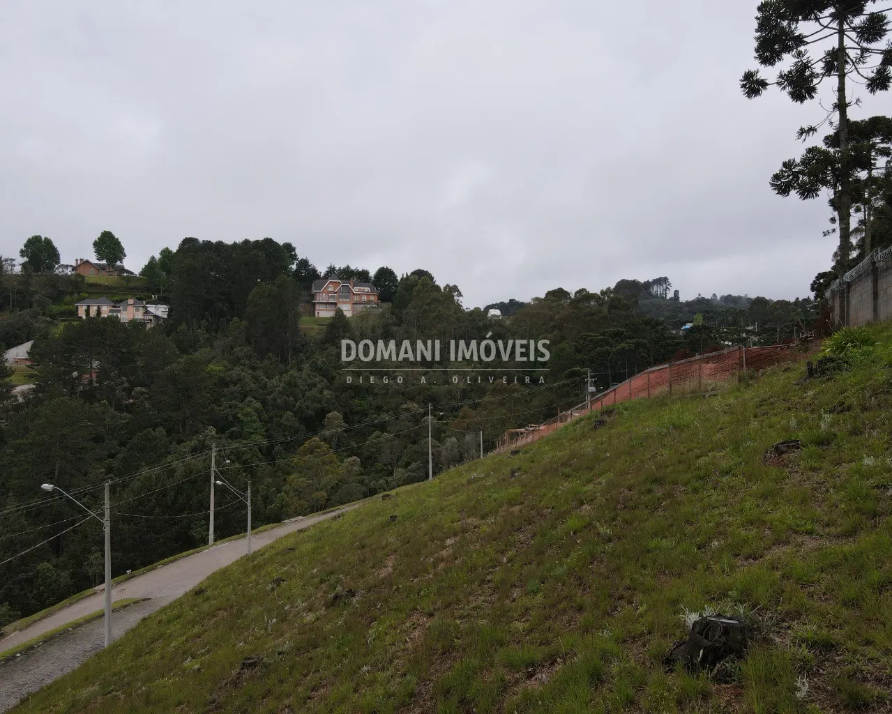 Terreno à venda de 1.530 m² em Campos do Jordão, SP, Brasil