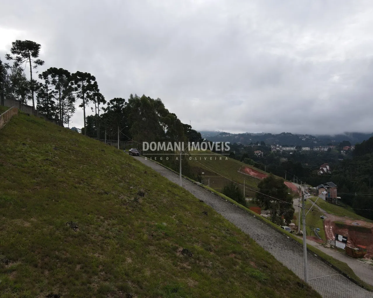 Terreno à venda de 1.530 m² em Campos do Jordão, SP, Brasil