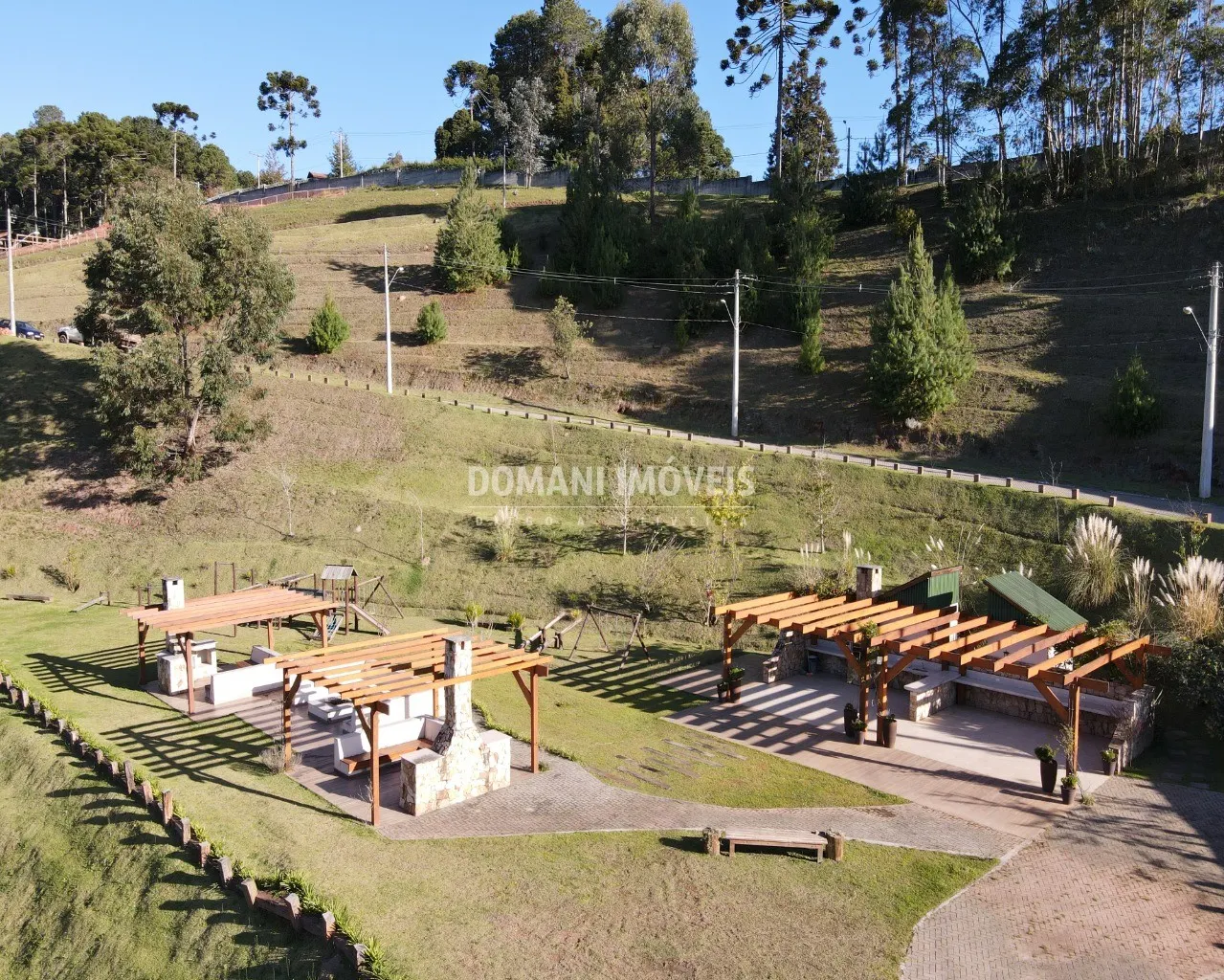 Terreno à venda de 1.530 m² em Campos do Jordão, SP, Brasil