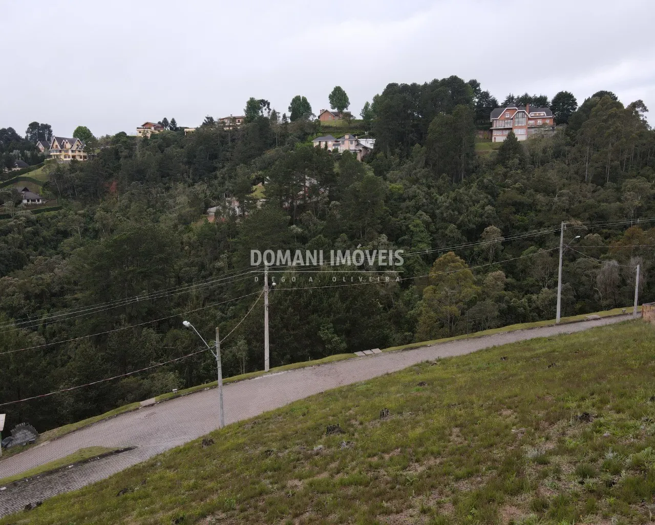 Terreno à venda de 1.530 m² em Campos do Jordão, SP, Brasil