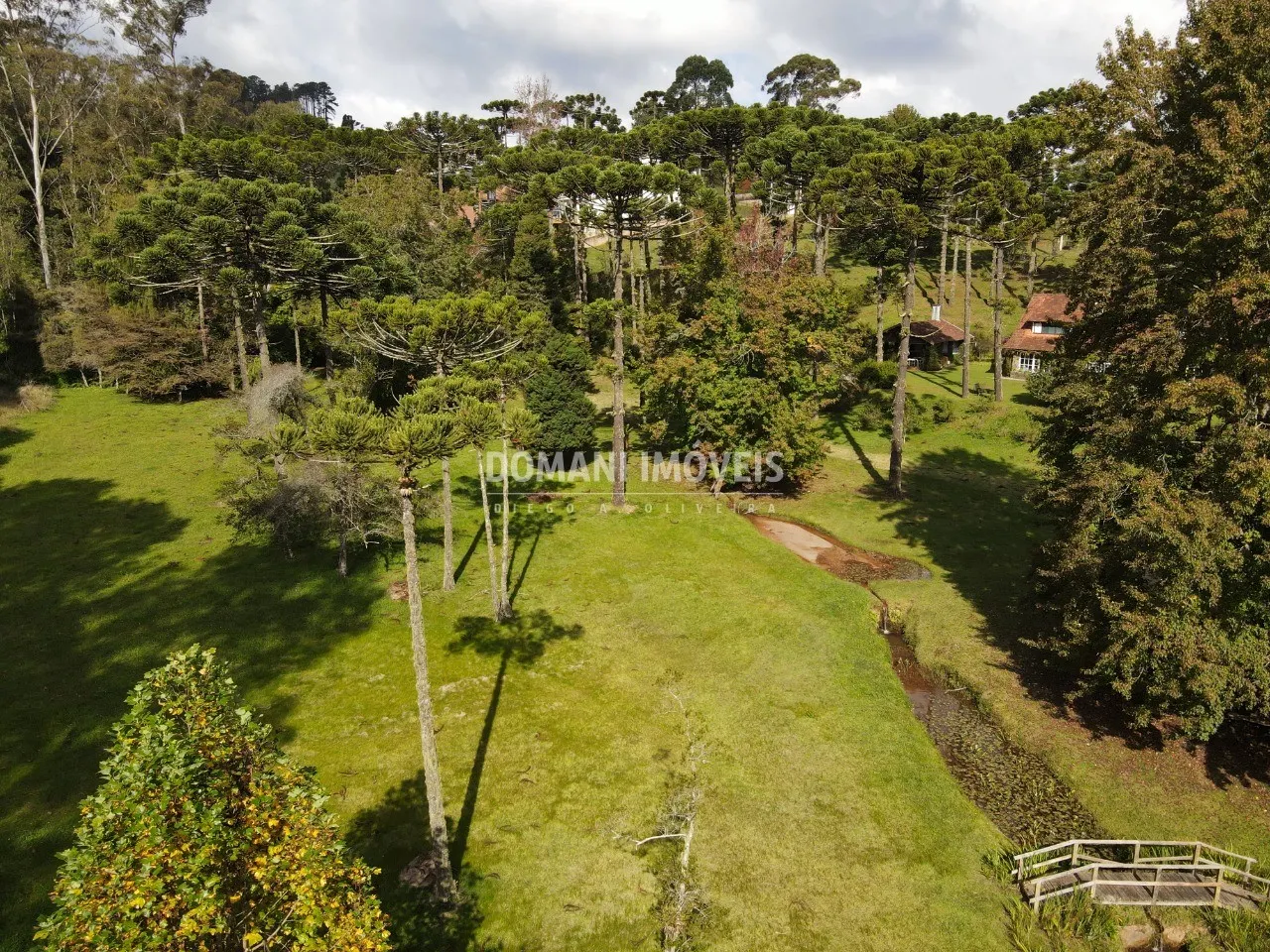 Terreno à venda de 2.265 m² em Campos do Jordão, SP, Brasil