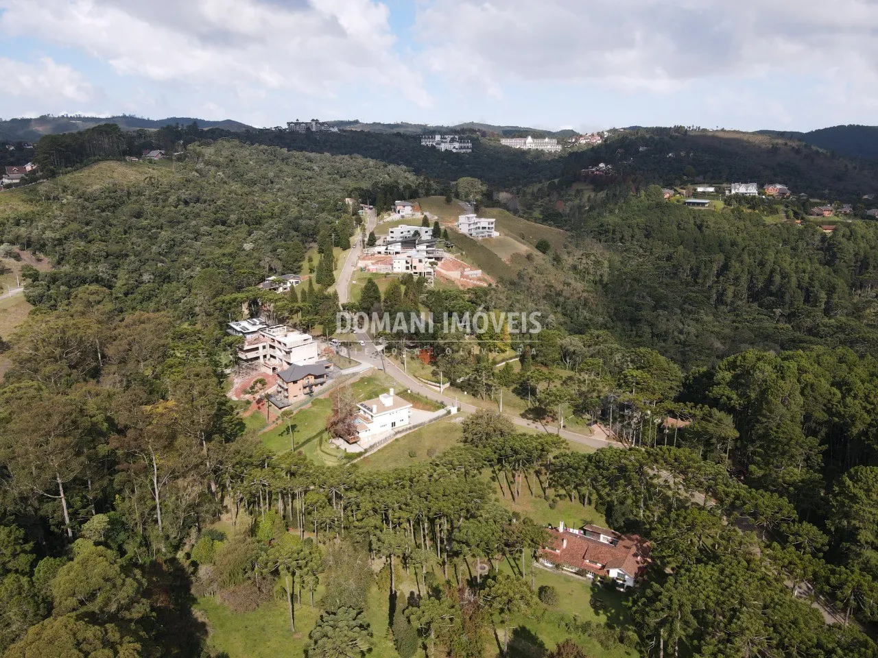 Terreno à venda de 2.265 m² em Campos do Jordão, SP, Brasil